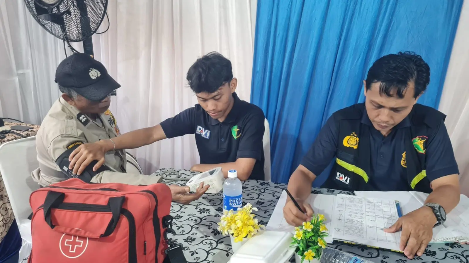Police Checks the Health of Personnel and Public during the 2026 Operation Ketupat Jaya