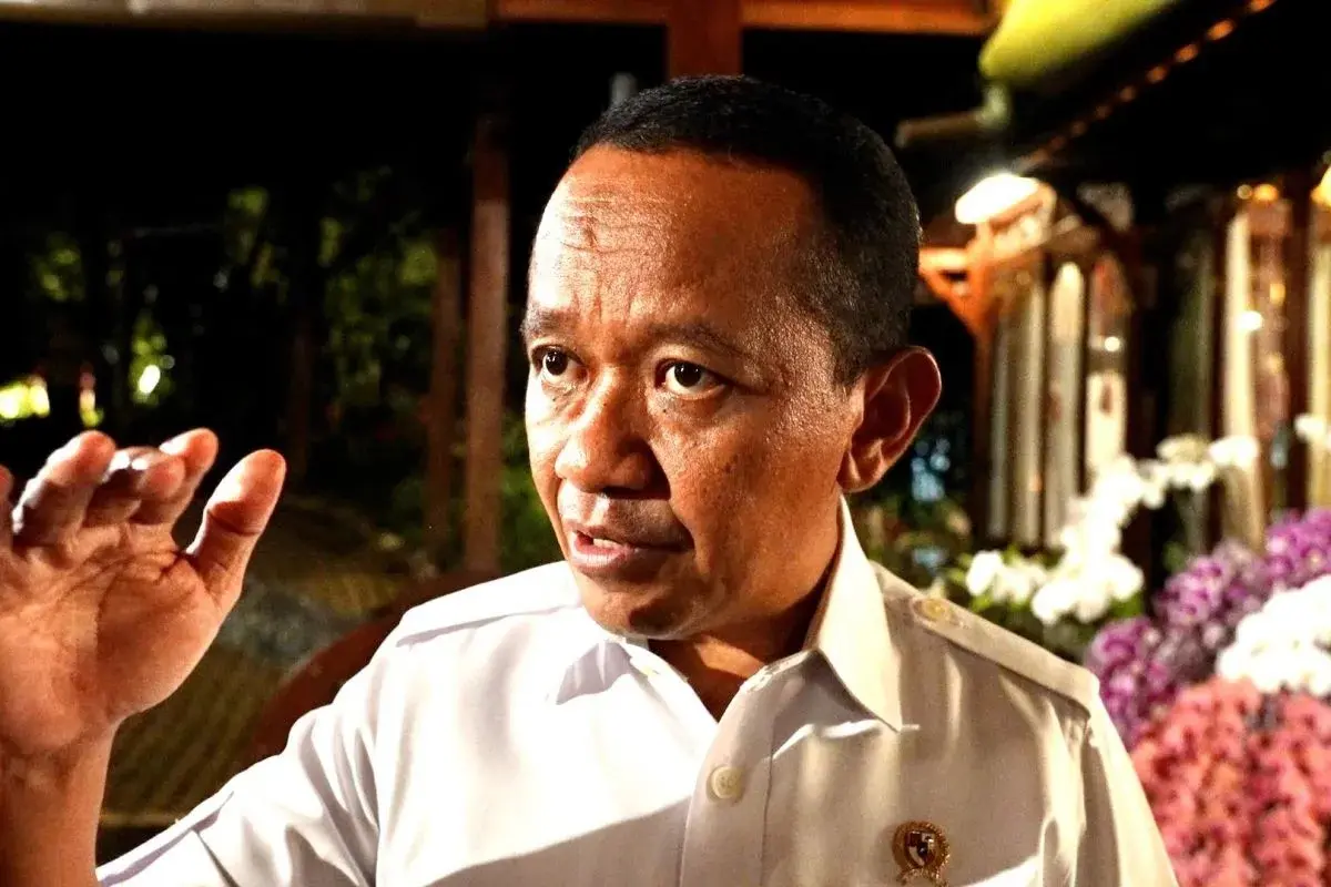 minister-bahlil-assures-national-stock-stability-amid-global-supply-crisis