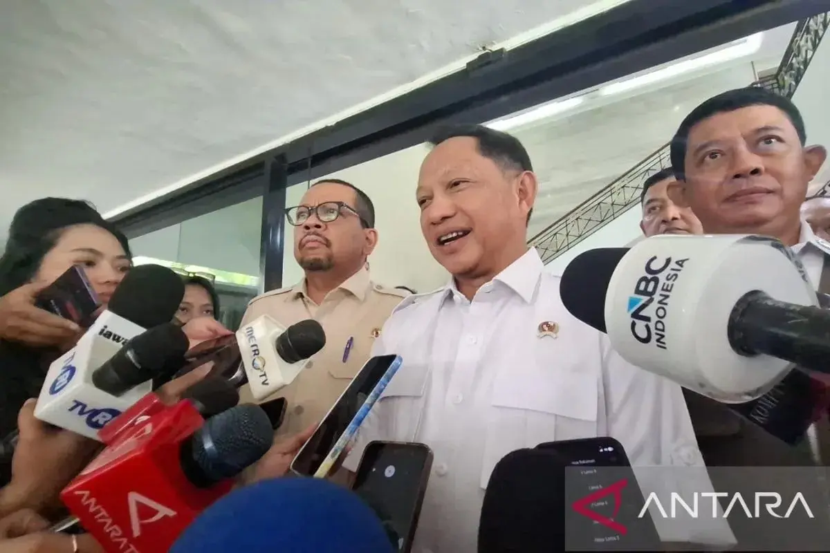 home-affairs-minister-assures-wfh-policy-to-not-disturb-essential-public-service