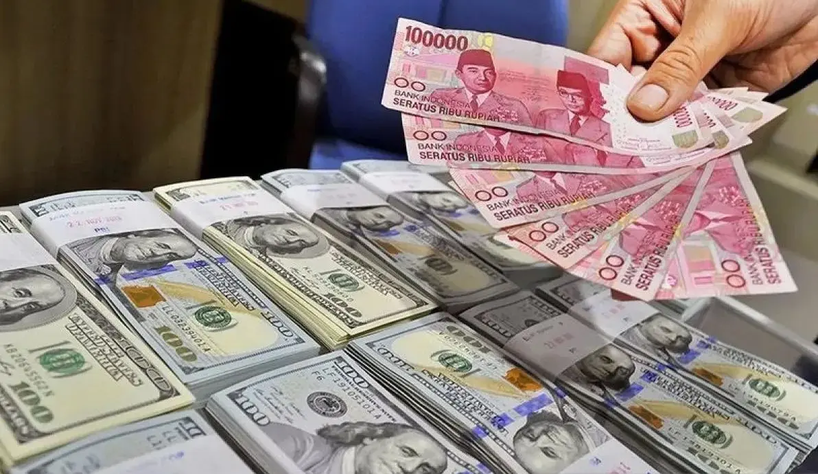rupiah-hits-rp-17000-as-middle-east-tensions-rattles-markets