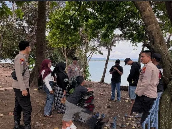 intensified-patrol-held-by-police-in-lampung-tourist-attractions-as-public-enthusiasm-remains-high