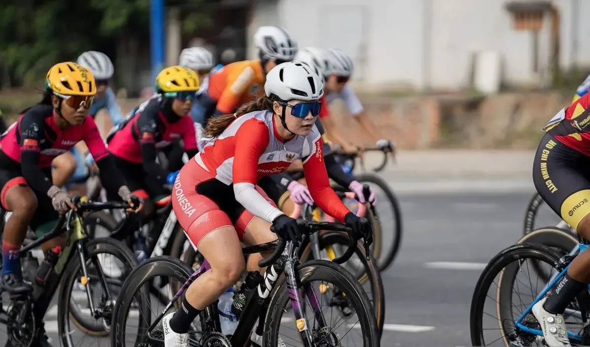 indonesian-womens-cycling-team-crowned-best-in-asean-at-tour-of-thailand