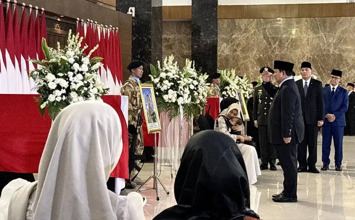 president-prabowo-honors-fallen-peacekeepers-in-somber-homecoming