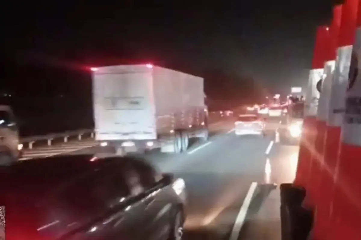 pt-jasa-marga-and-traffic-corps-end-contra-flow-at-jakarta-cikampek-toll-road