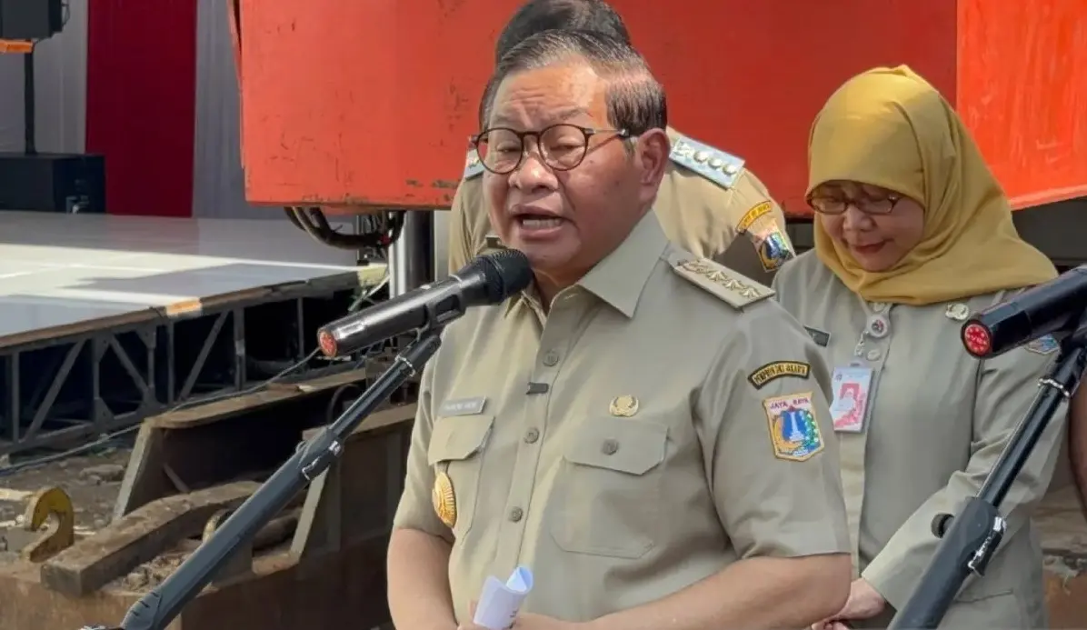 Jakarta Governor Urges Calm Amid Rising Global Commodity Prices