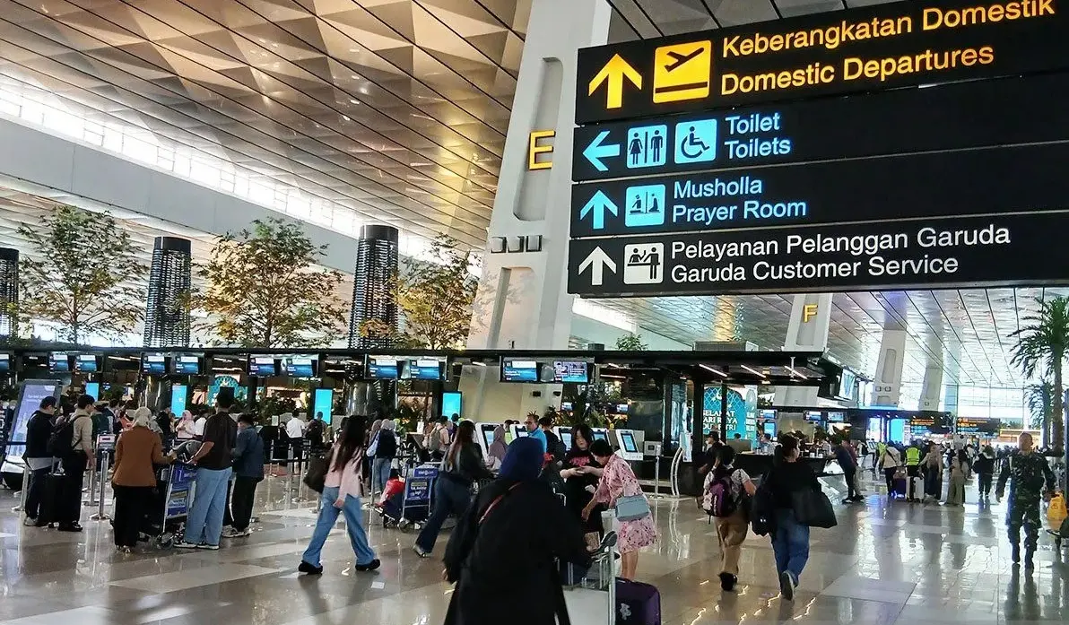 severe-weather-forces-flight-diversions-at-soekarno-hatta-airport