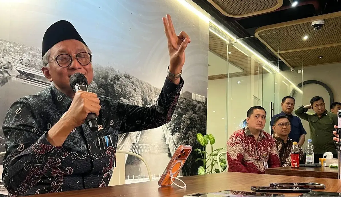 public-works-minister-grants-full-access-for-ago-search-cites-legal-neutrality