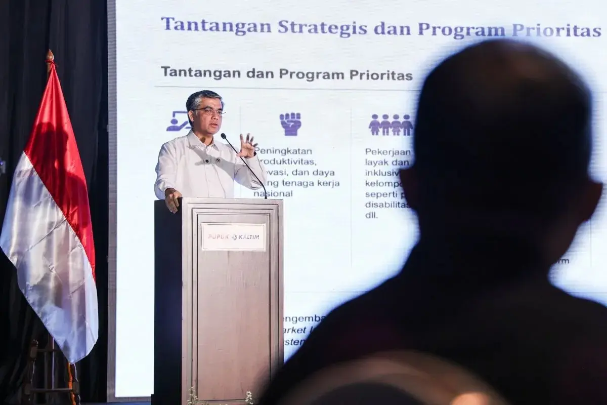 manpower-minister-calls-labor-unions-to-face-the-challenge-of-ai