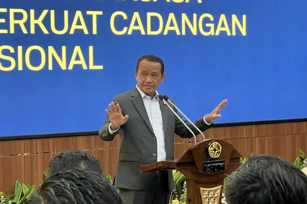 minister-bahlil-confirms-non-subsidized-fuel-rates-will-track-global-oil-prices