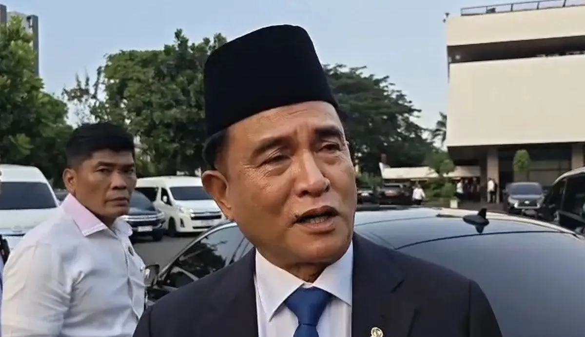 minister-yusril-denies-government-involvement-in-legal-reports-against-activists