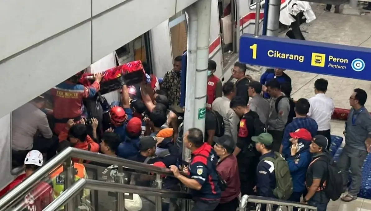 pt-kai-suspends-long-distance-train-services-following-fatal-east-bekasi-collision