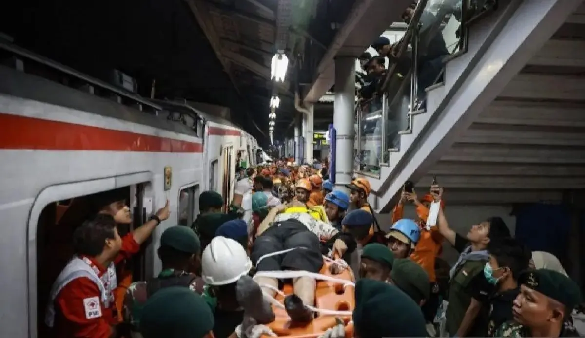 death-toll-in-east-bekasi-train-collision-rises-to-15-victims