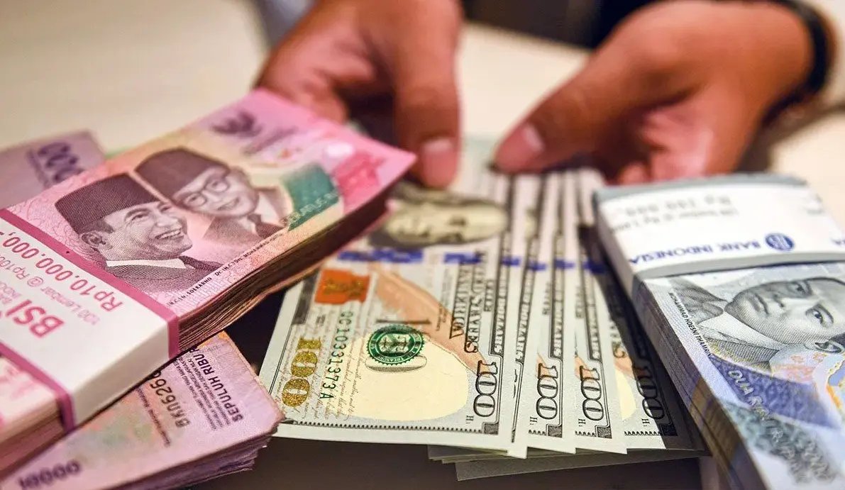 rupiah-weakens-as-us-threatens-prolonged-naval-blockade-against-iran