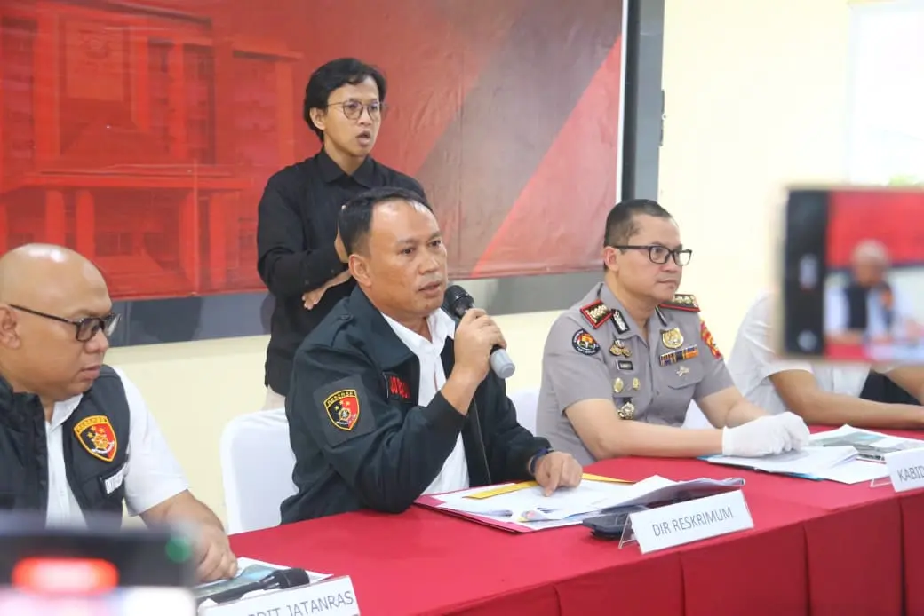 south-sumatra-regional-police-busted-the-production-house-of-illegal-firearms
