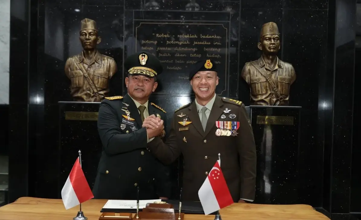 indonesian-army-strengthens-military-cooperation-with-singapore-army