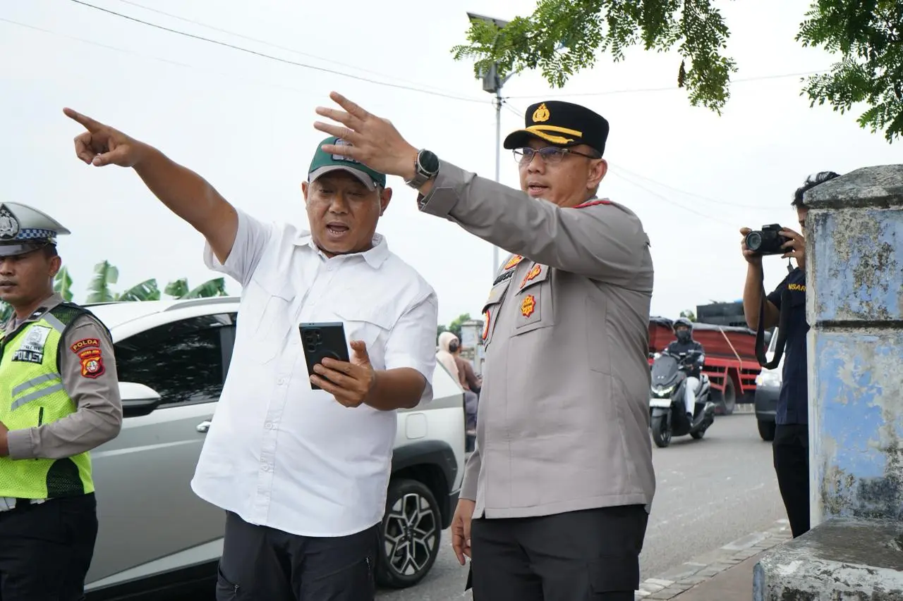 viral-huge-traffic-congestion-in-east-flood-canal-successfully-dispersed