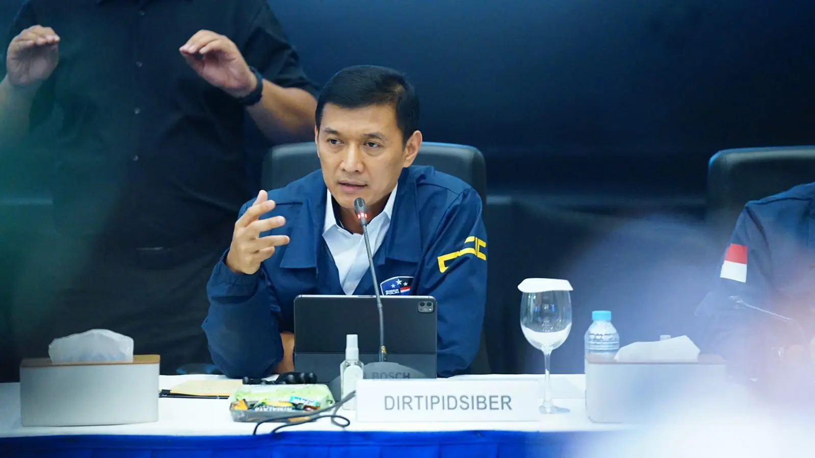 red-notice-figure-arrested-by-authorities-at-soekarno-hatta-international-airport