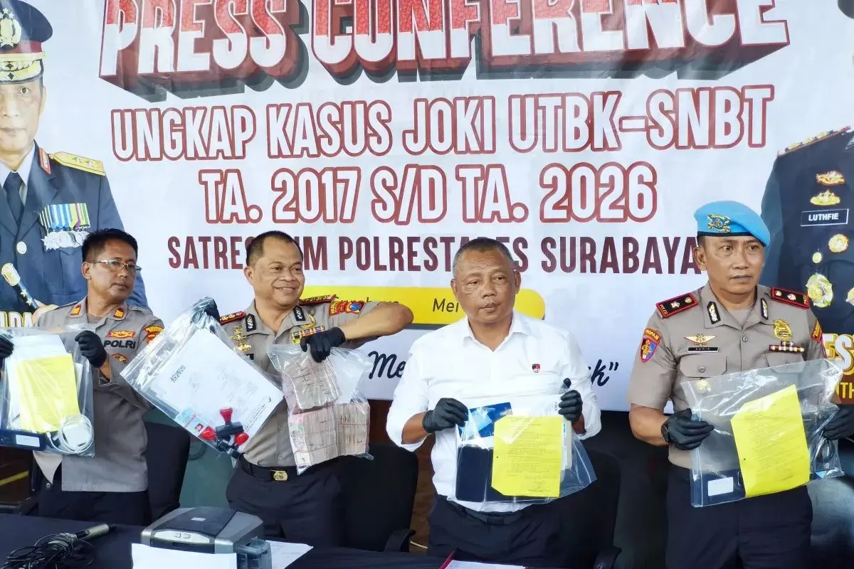 surabaya-police-arrest-14-suspects-in-massive-national-university-exam-fraud