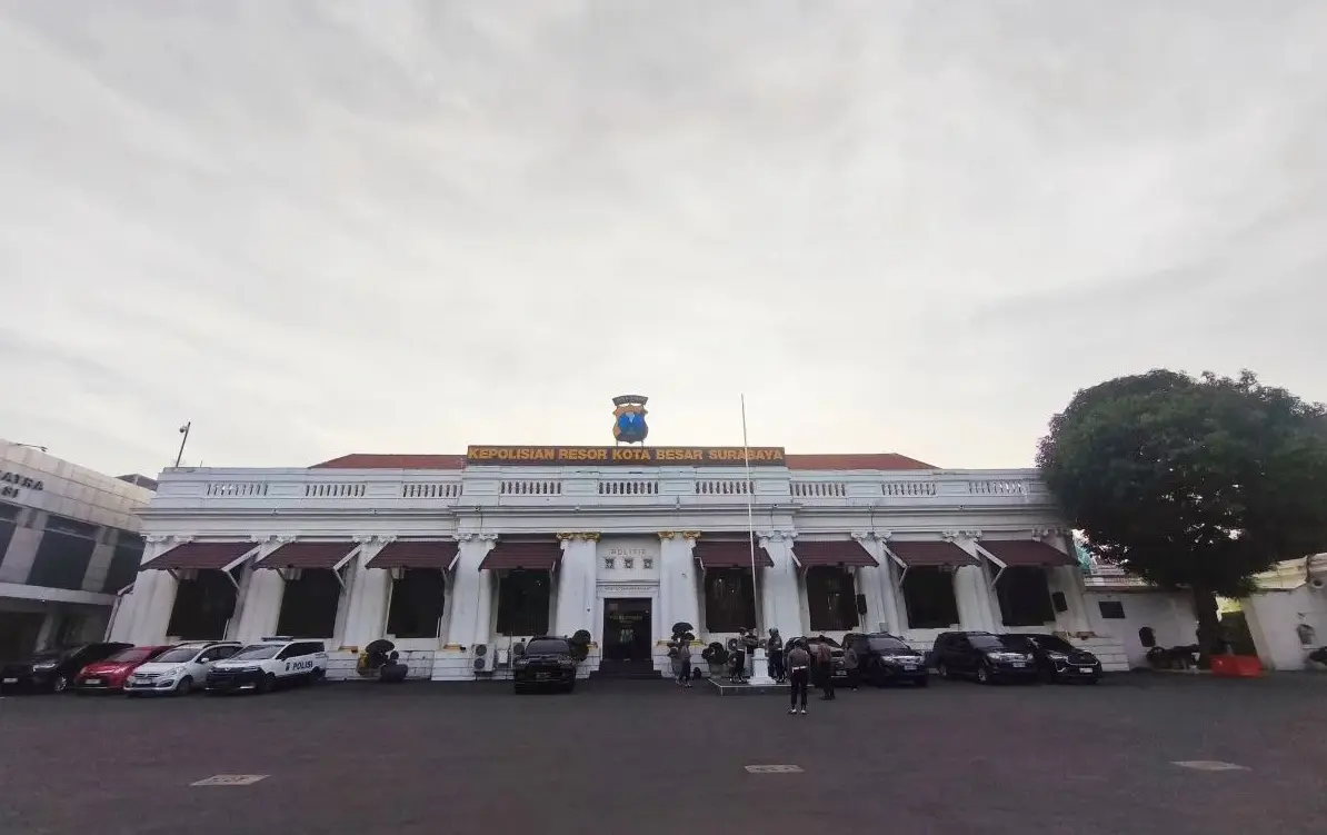 surabaya-police-arrest-teacher-for-alleged-abuse-of-seven-students