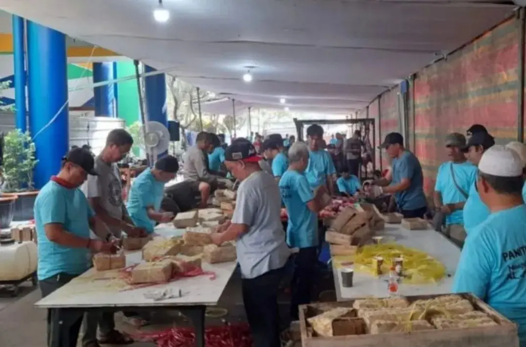 jakarta-provincial-govt-implores-public-not-to-use-single-use-plastic-in-wrapping-qurban-meat