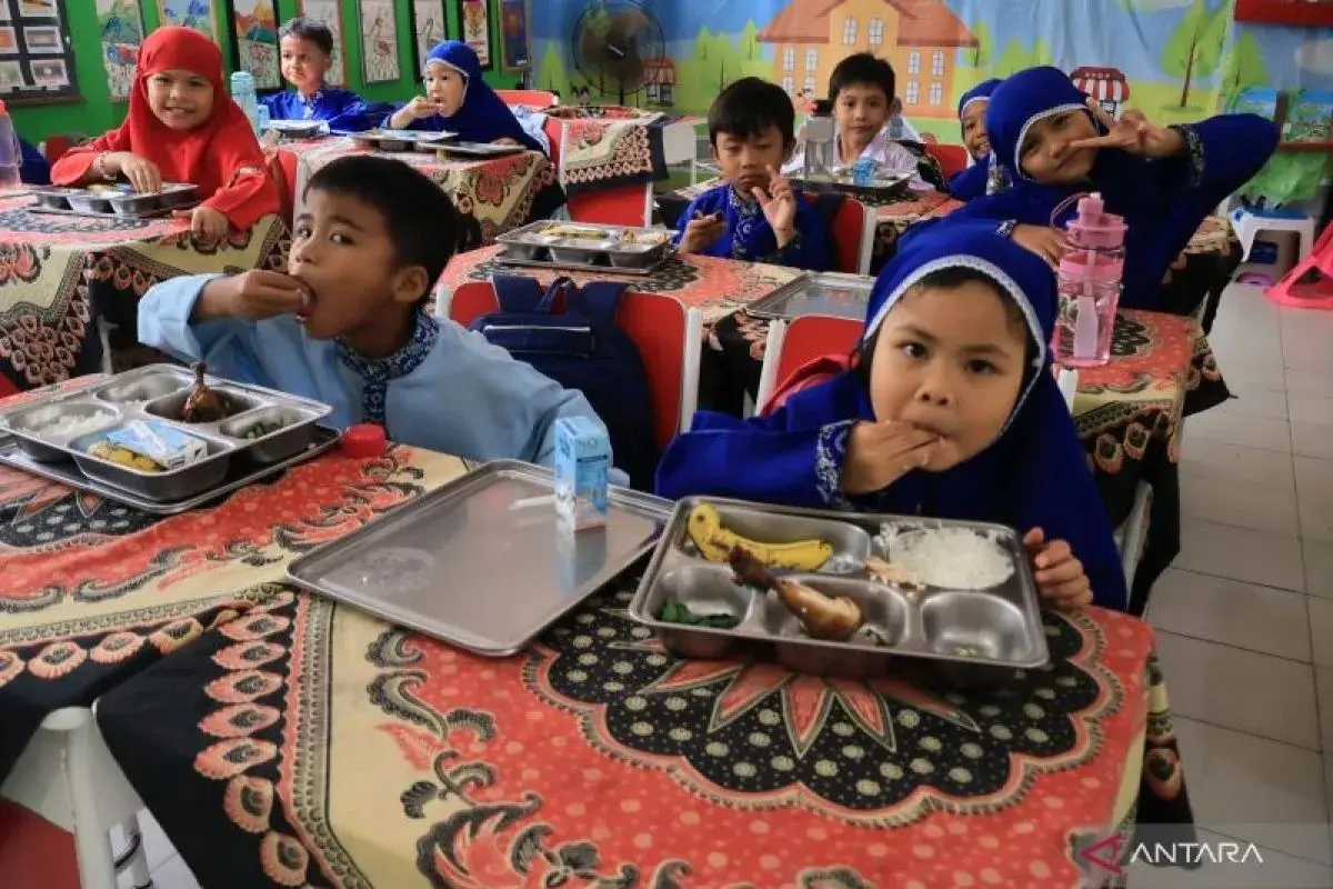8-billion-servings-of-free-nutritious-meals-have-been-served-health-ministry