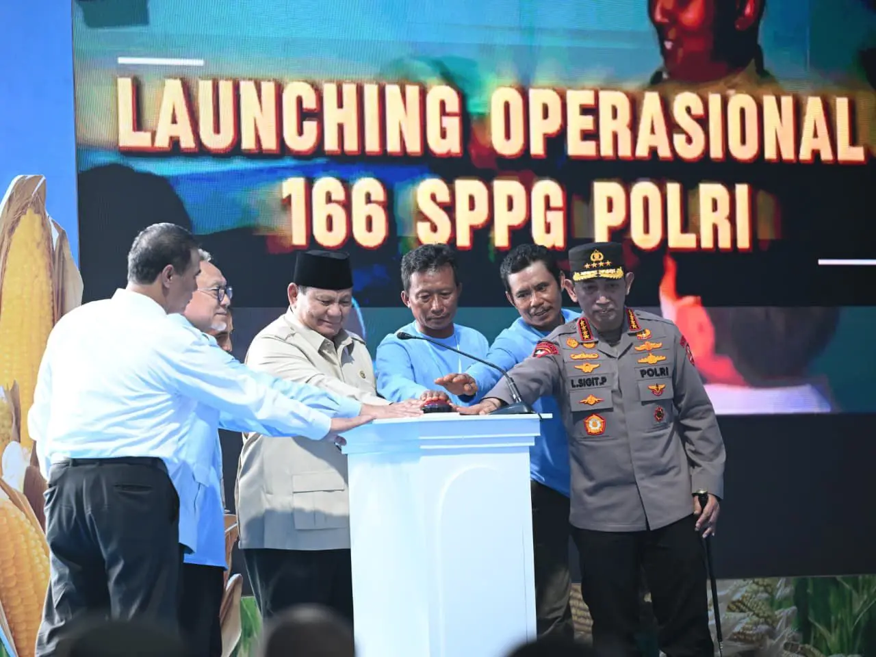 from-tuban-prabowo-groundbreaks-10-food-warehouses-and-166-sppgs