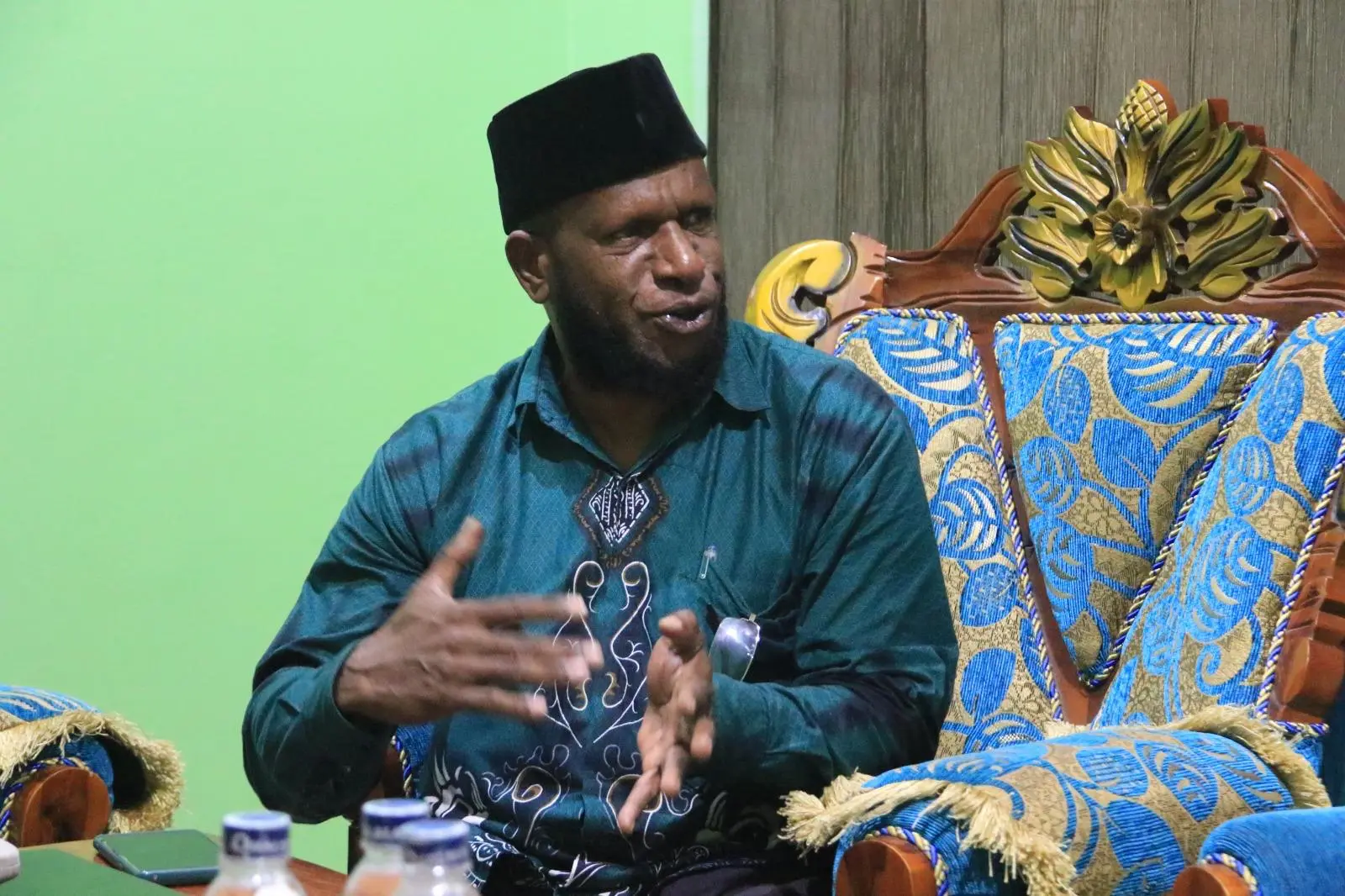 papuan-muslim-figure-invites-public-to-maintain-peace-and-to-give-support-for-the-official-security-authority