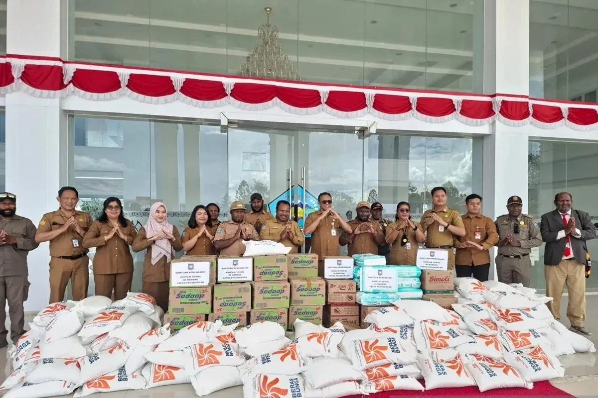 govt-deliver-aids-to-the-people-in-jayawijaya-following-tribal-conflict