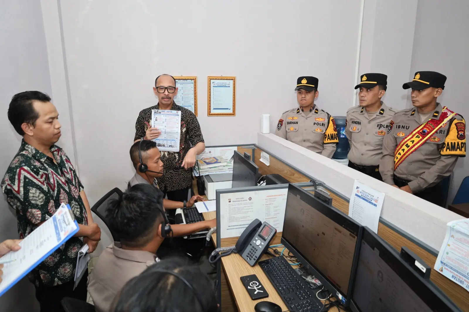 central-java-regional-police-optimized-the-110-hotline-service-through-intensive-monitoring
