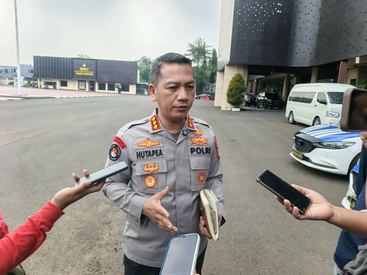 banten-police-arrest-debt-collectors-for-assault-on-brimob-officers