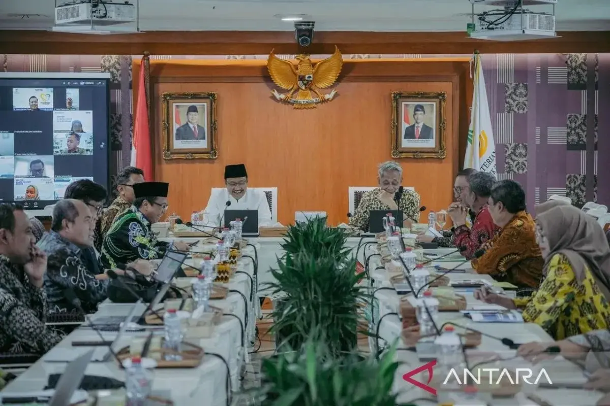 social-minister-calls-to-hunt-for-corruptors-even-to-retirement