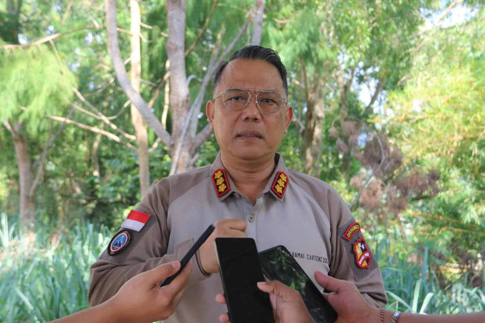damai-cartenz-task-force-arrests-suspected-firearms-middleman-in-papua