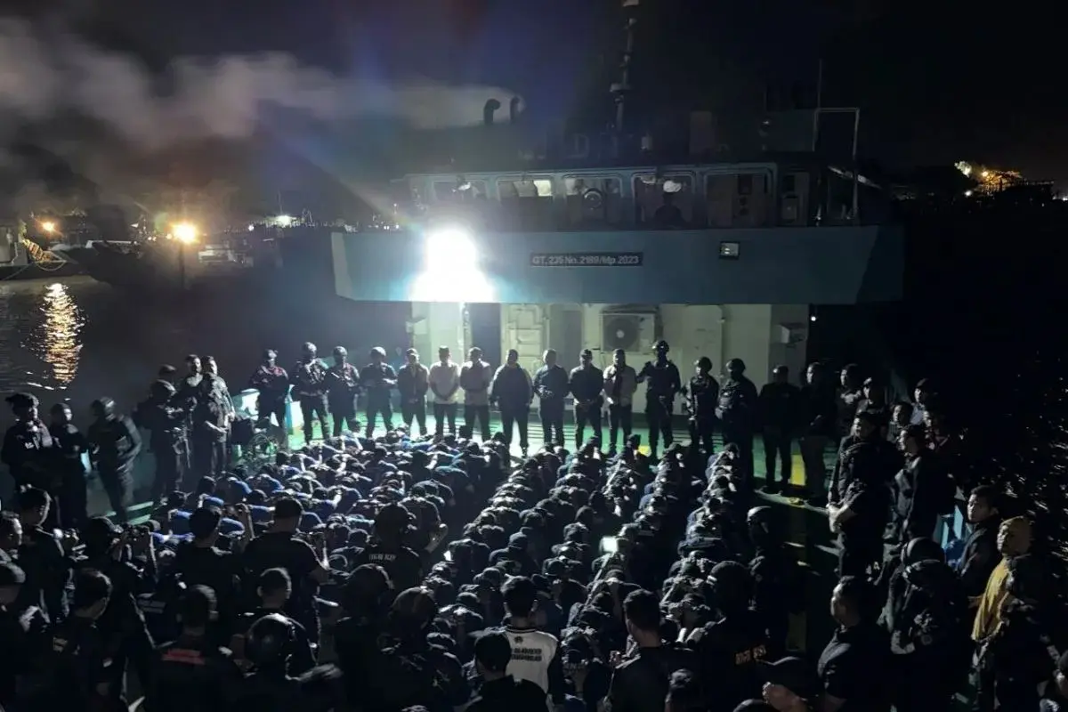 2834-high-risk-inmates-moved-to-nusakambangan-prison-island