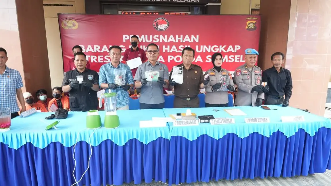 thousands-of-grams-of-meth-and-ecstasy-pills-destroyed-in-combating-drugs-in-south-sumatra