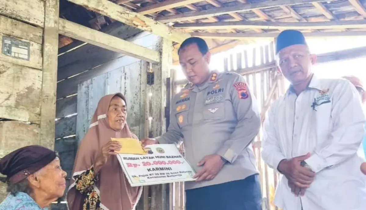 blora-police-partner-with-baznas-to-renovate-three-uninhabitable-homes