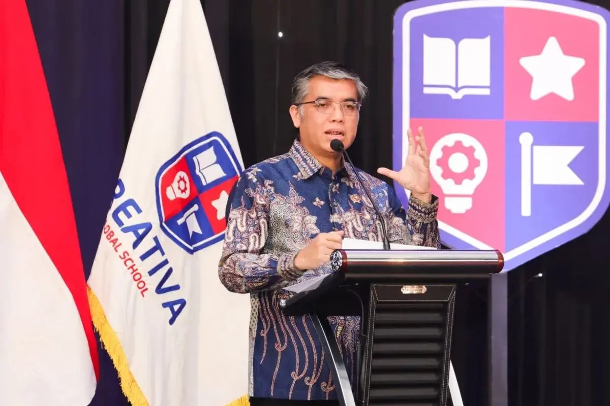yassierli-calls-younger-generation-to-develop-relevant-new-skills-in-facing-the-new-world-of-work