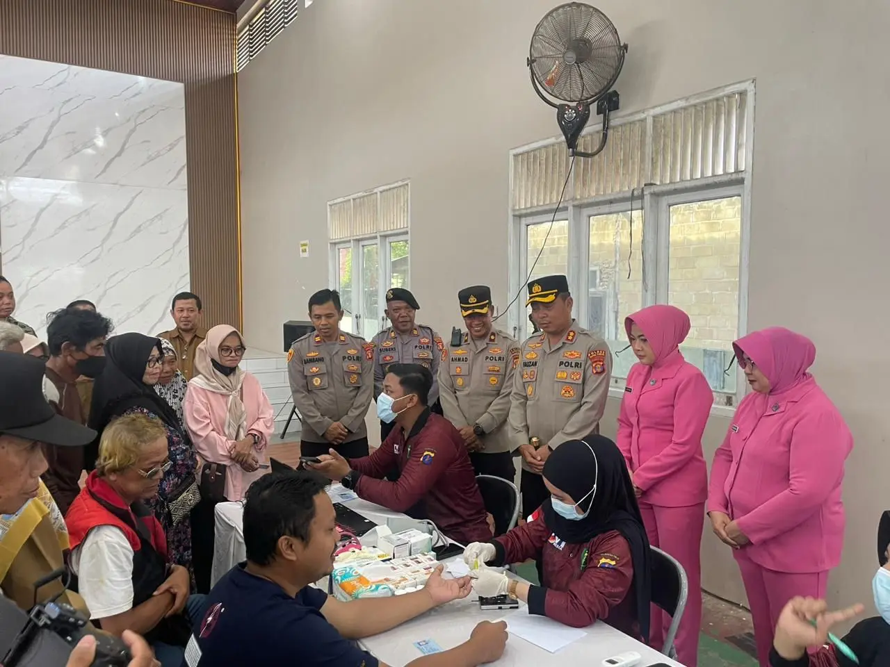 east-kutai-police-provide-free-medical-treatment-for-80th-bhayangkara-day