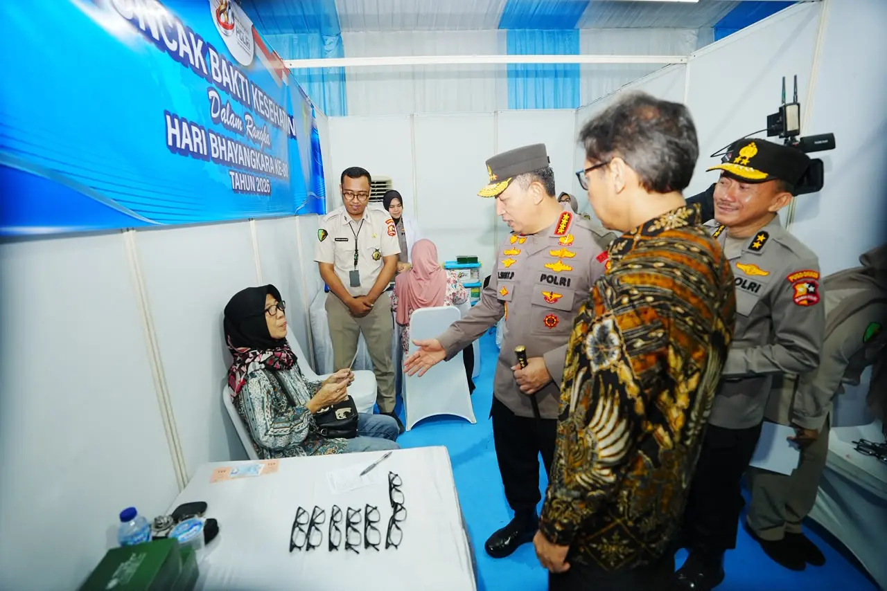inp-chief-attends-the-peak-of-police-health-service-in-celebrating-80th-bhayangkara-day