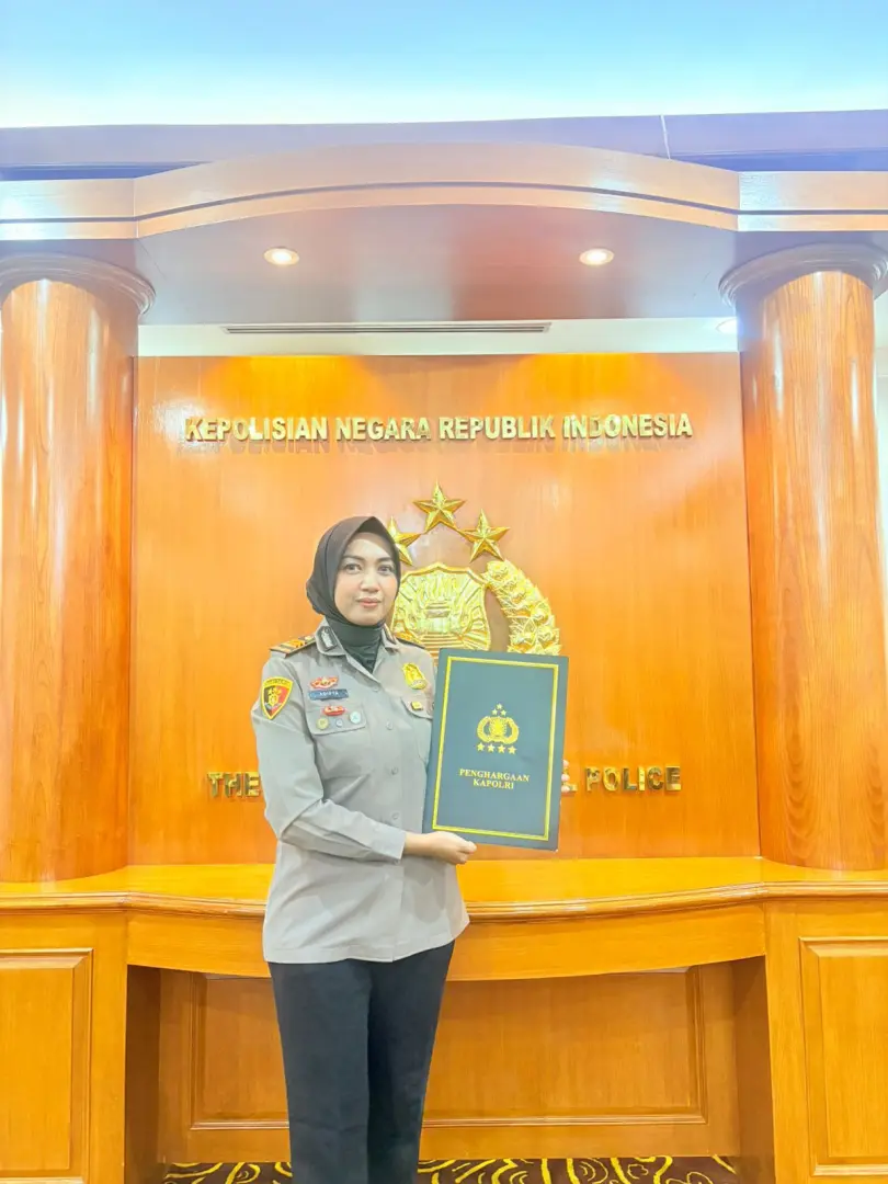 officer-dr-adipta-wisnu-wardhani-from-japan-scholarship-to-youngest-female-policewoman-with-phd