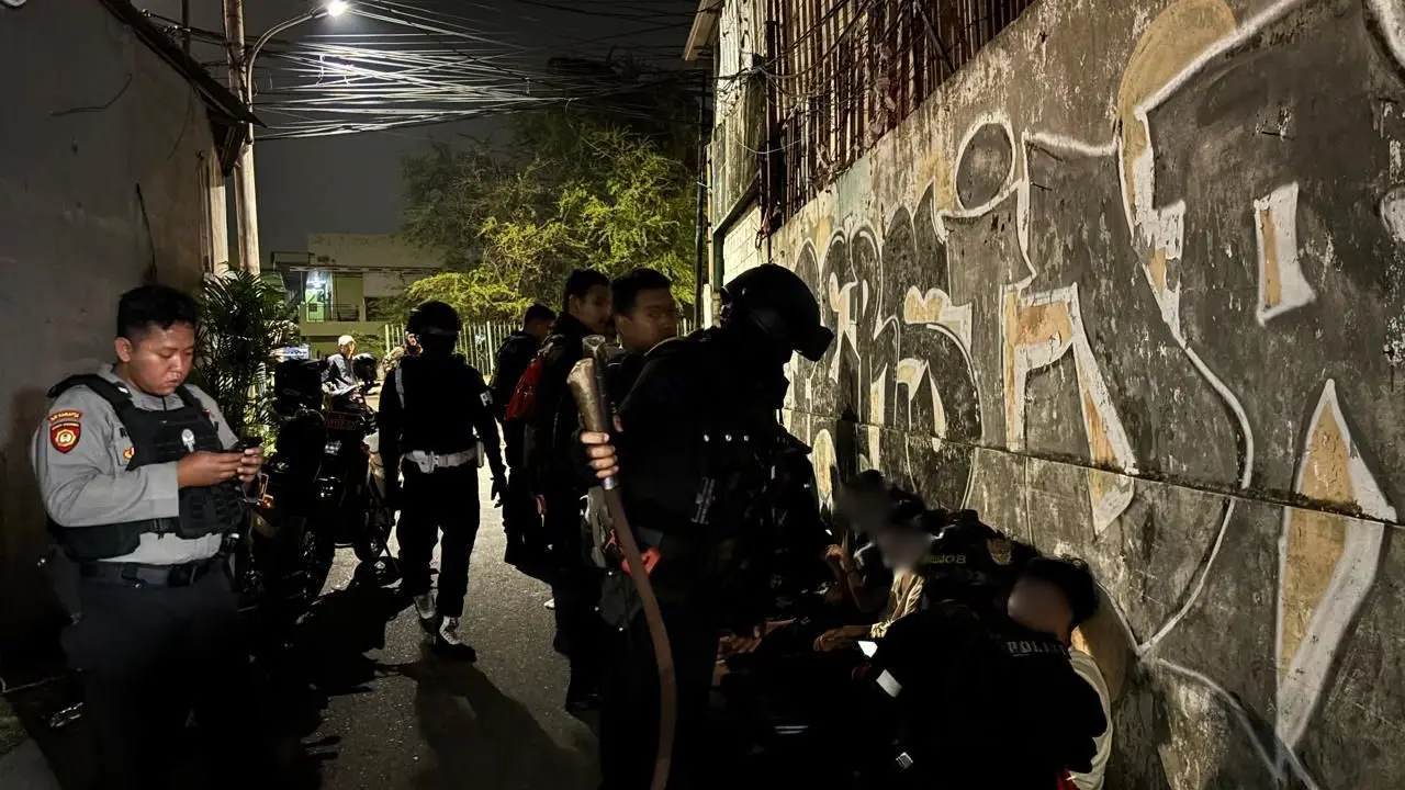 metro-jaya-polices-brimob-prevents-clash-eight-youths-detained-in-ciracas
