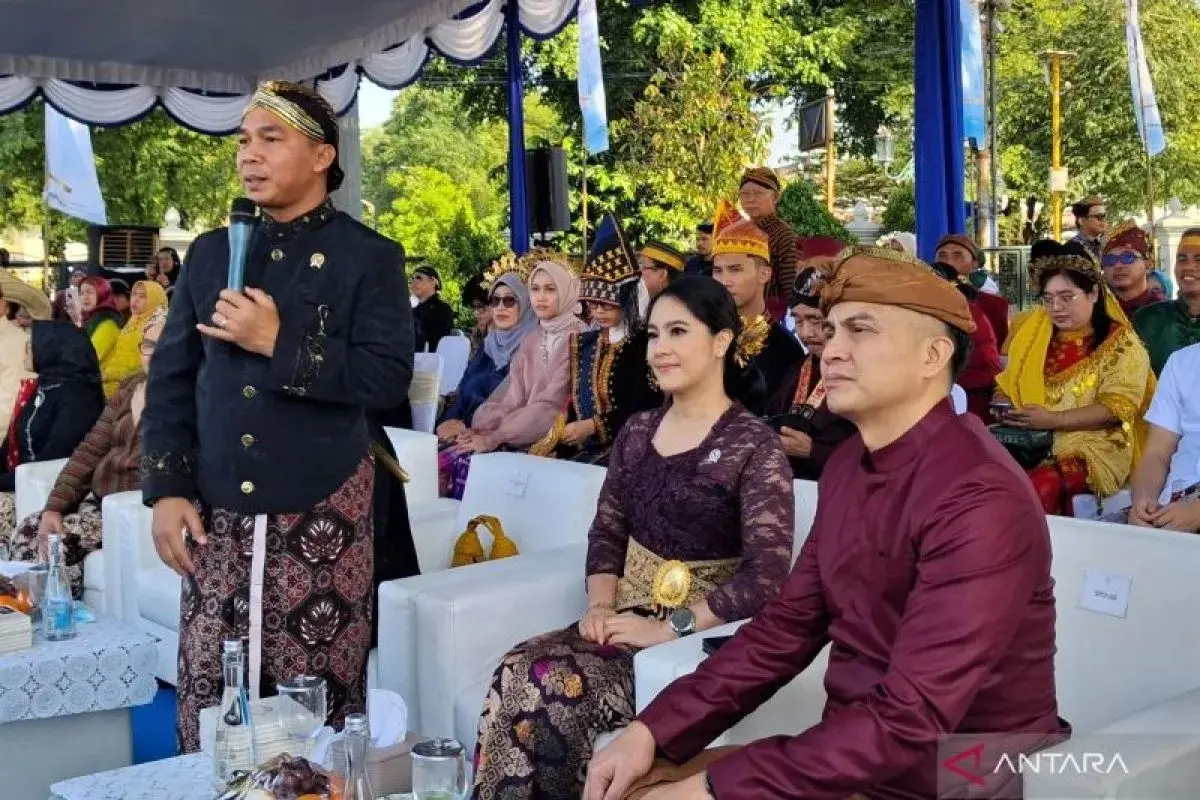 on-national-family-day-wihaji-encourage-families-to-get-closer-through-conversations