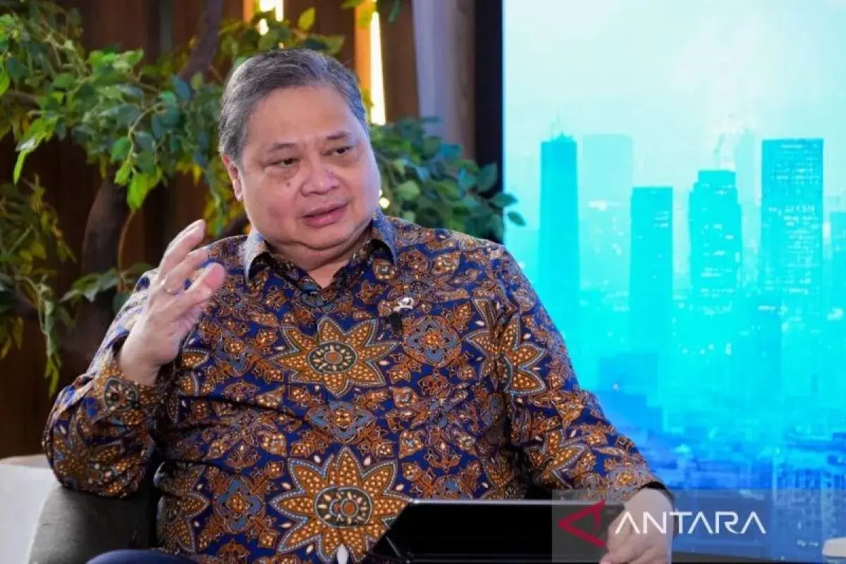airlangga-invites-business-owners-to-take-advantage-of-current-global-situation-to-expand