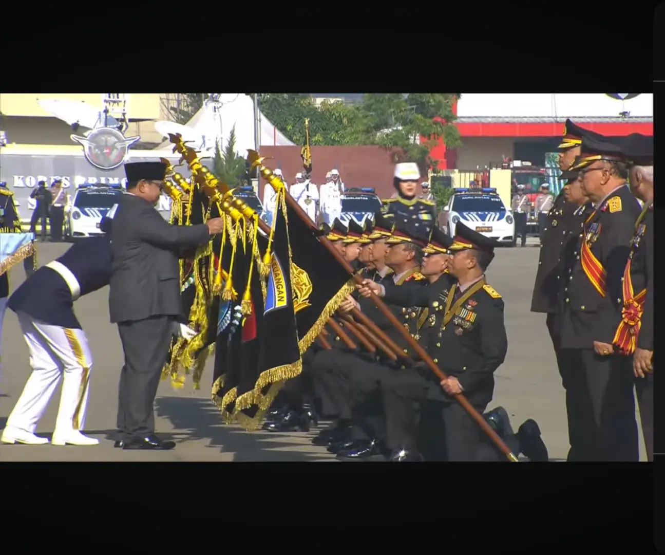 president-prabowo-awards-samkaryanugara-honors-to-12-police-units