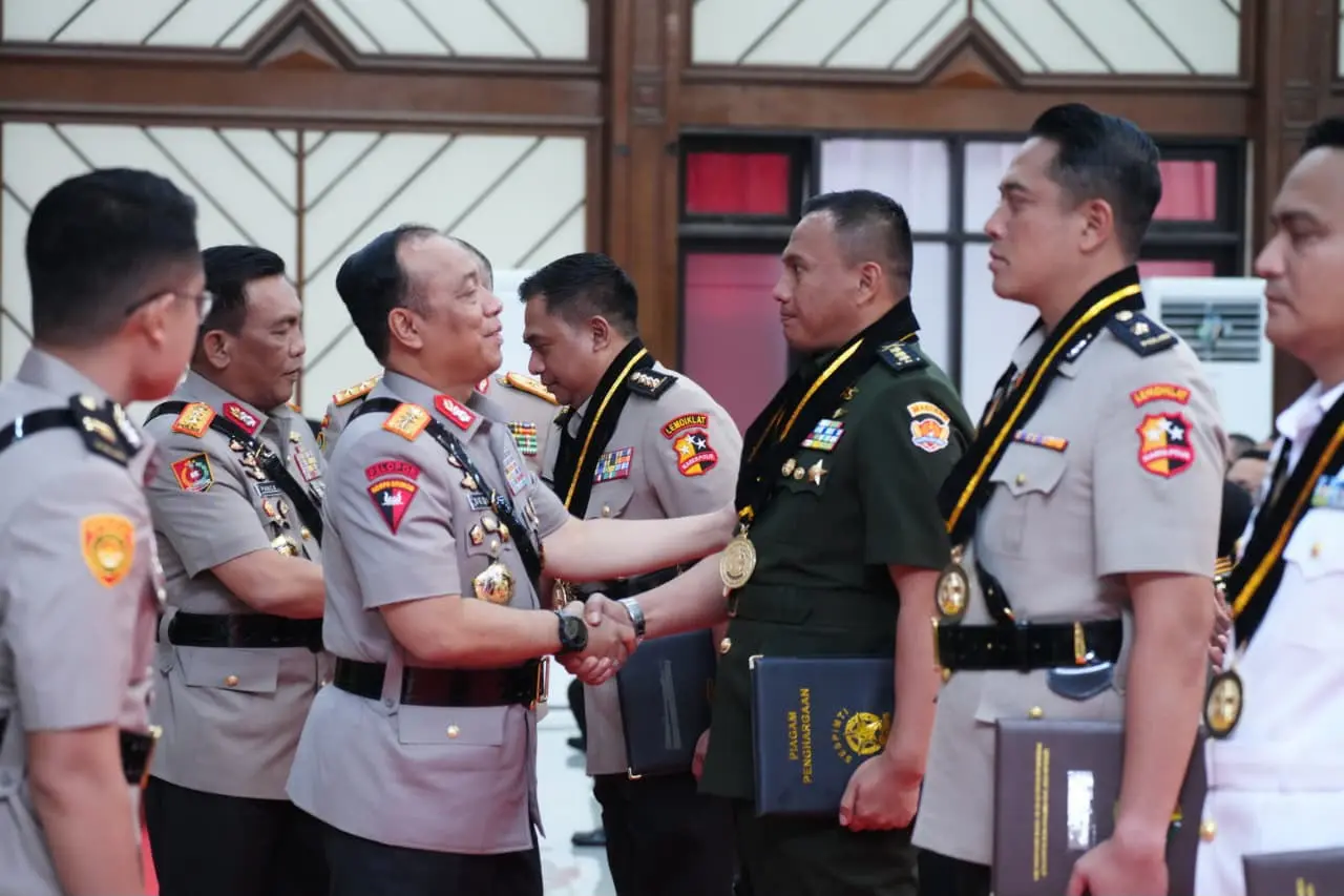 418-sespim-graduates-must-lead-charge-against-cyber-crime-and-global-threats-inp-deputy-chief