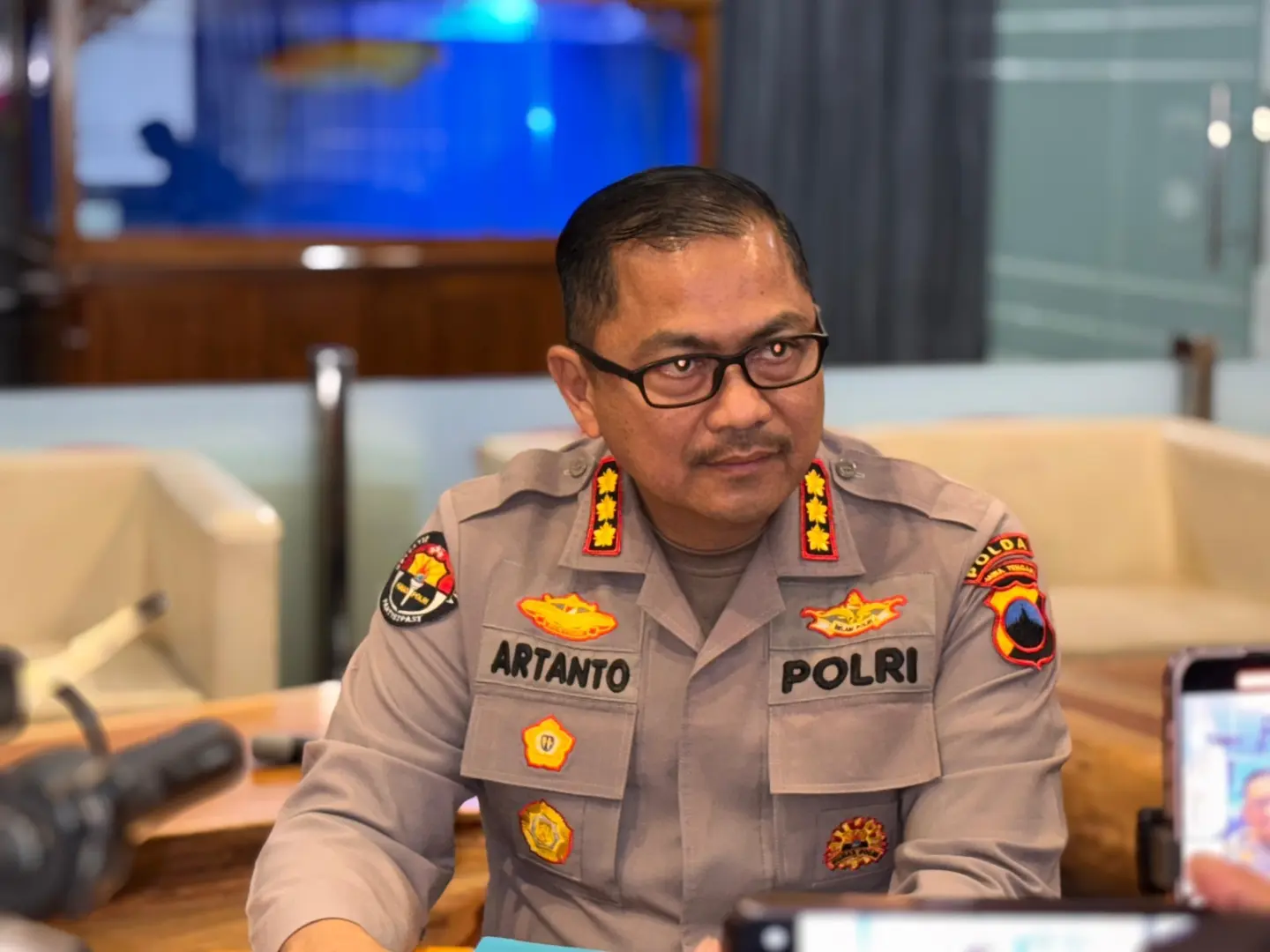 central-java-police-propam-detains-tegal-officer-over-assault-case