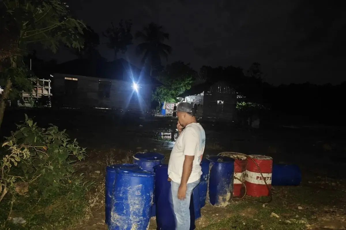 police-investigates-the-discovery-of-2000-hoarded-subsidized-fuel-in-nagan-raya