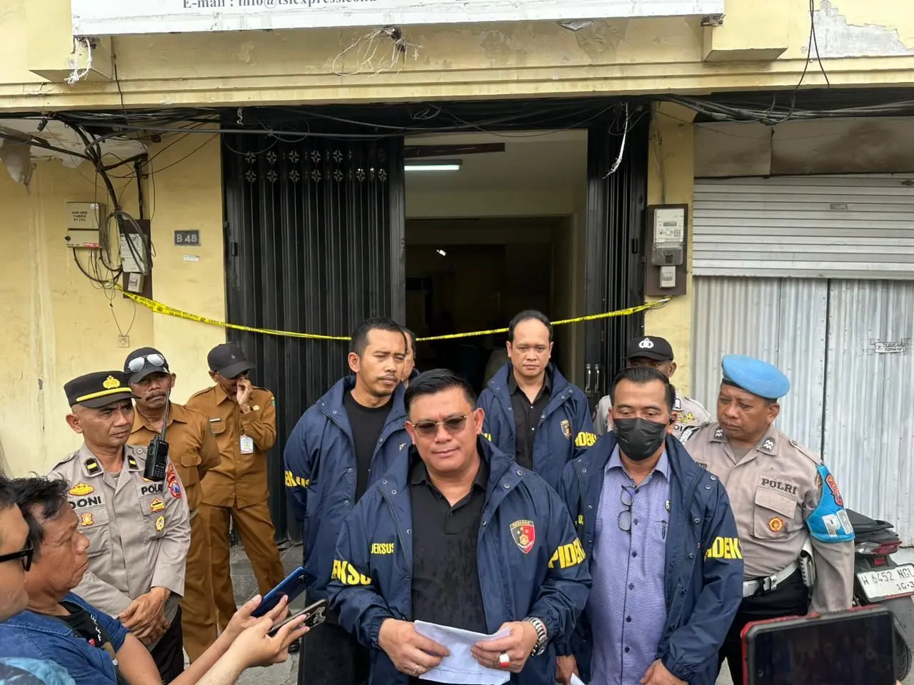 three-suspects-of-illegal-mobile-phone-smuggling-have-completed-investigation