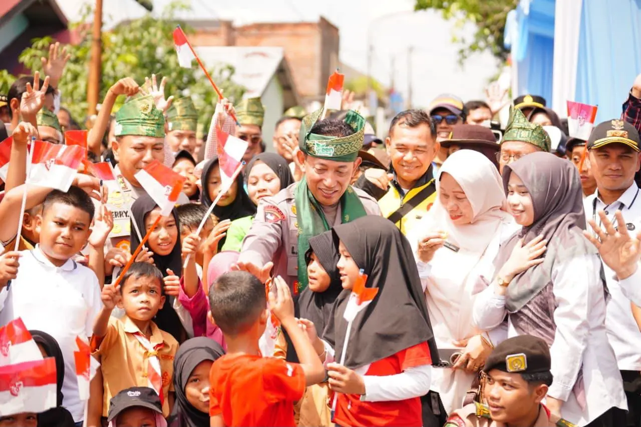 inp-chief-launched-the-second-phase-of-merah-putih-bridge-in-riau