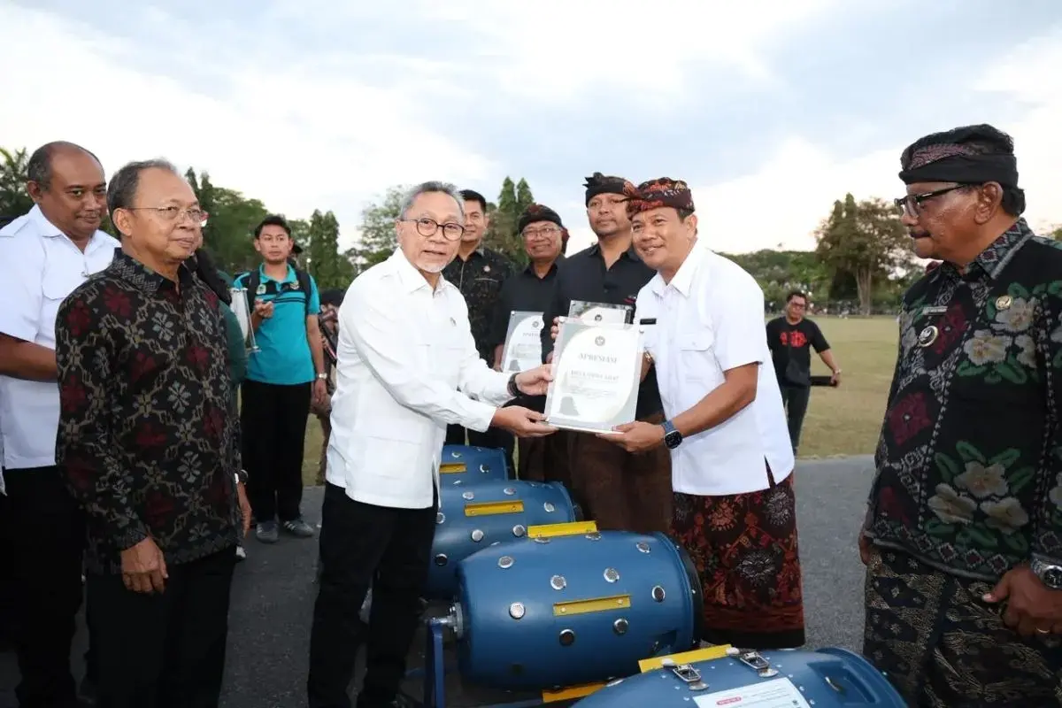 zulhas-notes-on-the-importance-of-waste-sorting-at-home-in-strengthening-waste-management