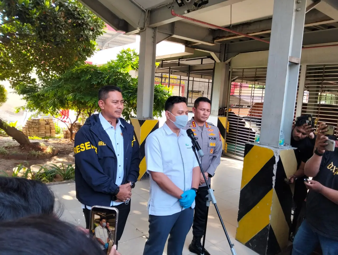 police-to-collaborate-with-pegadaian-to-verify-the-seized-74-kg-gold-bars
